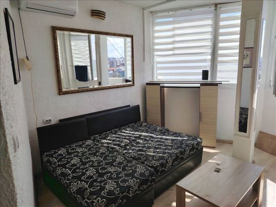 0.5 Dorćol, Visokog Stevana