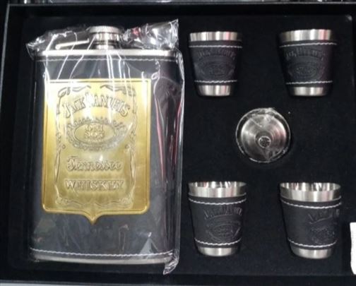 Komplet set pljoska i čašice novo eko koža akcija