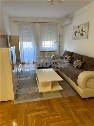 Ruzveltova, 1,5 stan na duži period