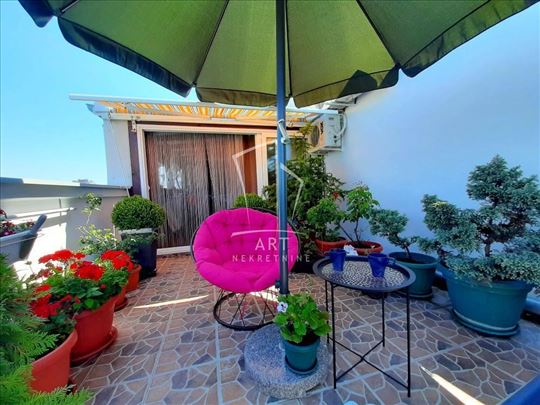 Stan sa  panoramskim pogledom, 68+40m2 ID#7907