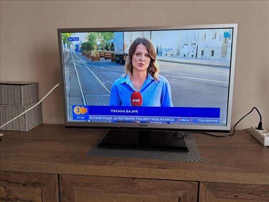 Toshiba 32" (81cm) Ful HD, Kao nov