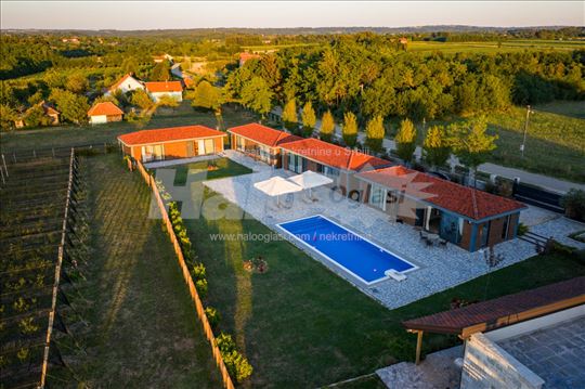 Kopljari Blueberry Resort