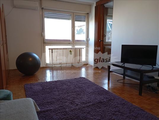 Centar Botanicka Opremljen Stan 60m2