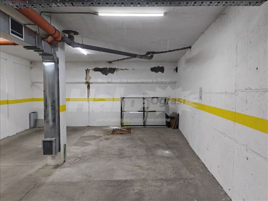 Parking mesto u Debarskoj ulici