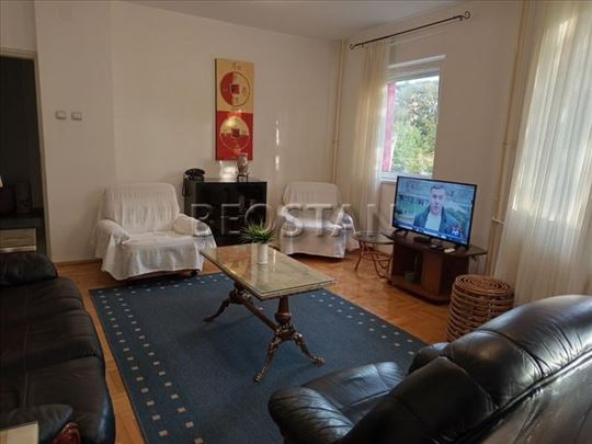 Širi centar - Karaburma #63899