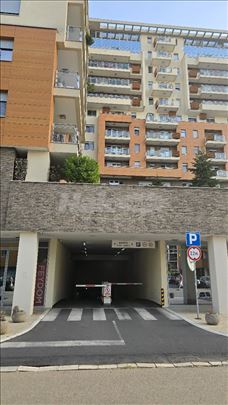 Garažno mesto od 15m2, A blok, III faza