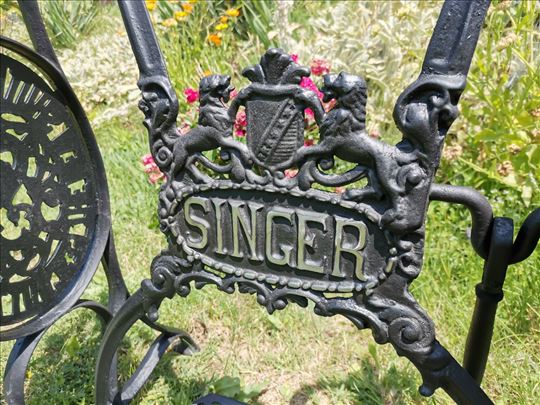 Postolje mašine šivaće retro Singer