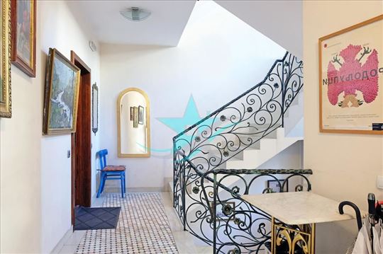 Prodaja vile na Neimaru ID#1217