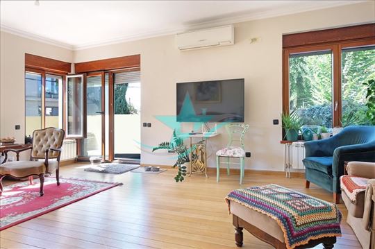 Prodaja vile na Neimaru ID#1217