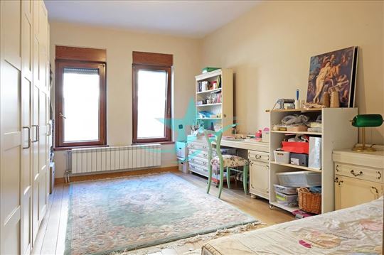 Prodaja vile na Neimaru ID#1217