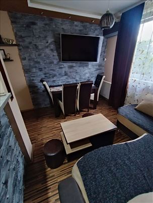 Renoviran dvoiposoban stan na Bubnju, 47m2 