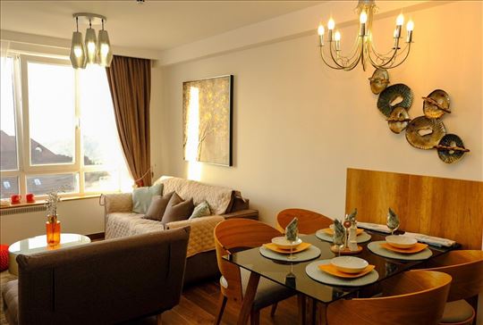 Apartman sa lepim pogledom, Kraljevi Čardaci