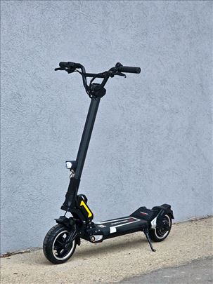 Dualtron Togo Električni Trotinet kao nov