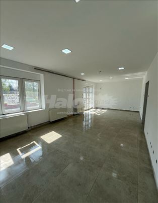 Lokal na atraktivnoj lokaciji u Batajnici