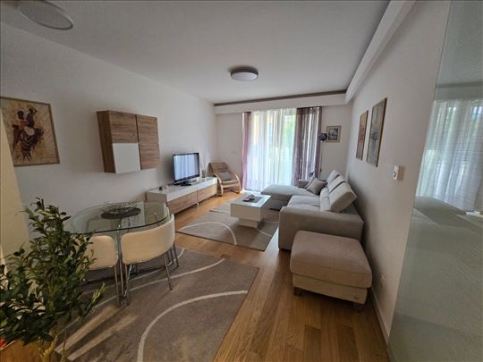 2.0 / garaza / WEST 65