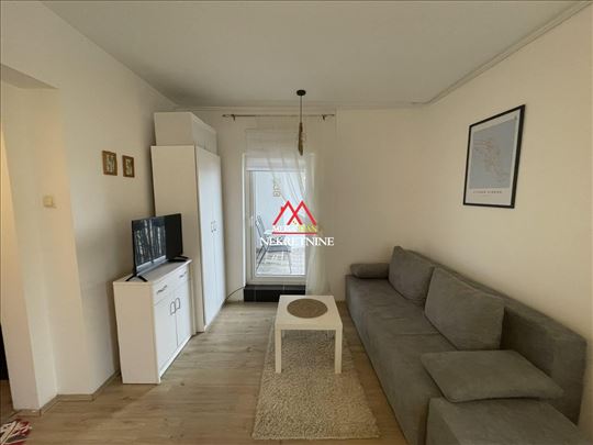 Garsonjera - 25m2 - Centar