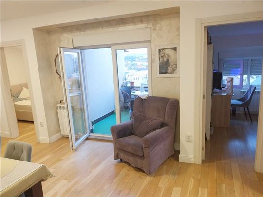 Lekino brdo, Tetovska, odmah useljiv stan