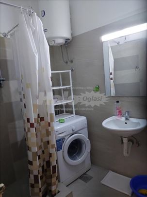 Centar kod VUKA, dvosoban namešten stan