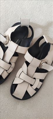 ZARA kozne sandale sa kaišićima br. 38