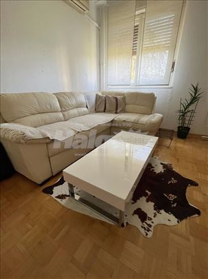 Zemunski kej,dvosoban,namesten,parking,54m2