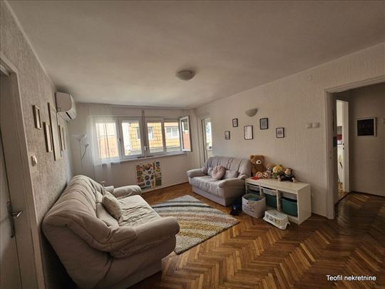 Banovo brdo, renoviran, 2.5, 65(2T), za preporuku
