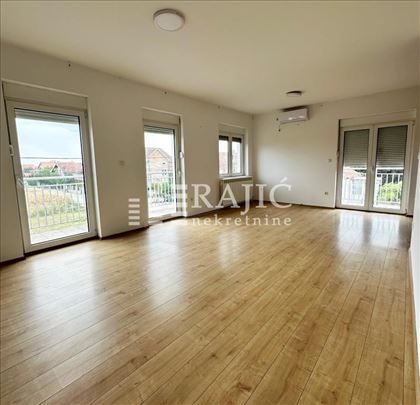 Batajnica,Belarička,65 m2,2.0 #4272