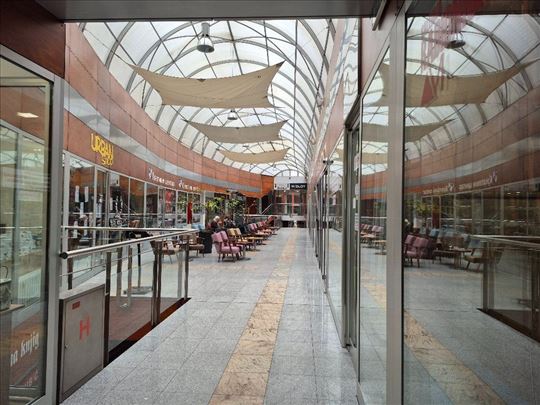Eurocentar - Makedonska - LOKAL 14 M2