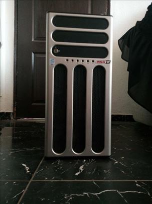 Gejmer Intel Xeon Workstation