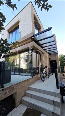 Kuća 300m² Senjak, garaža i bašta