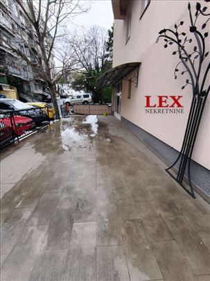 Lokal 67m2 sa terasom 