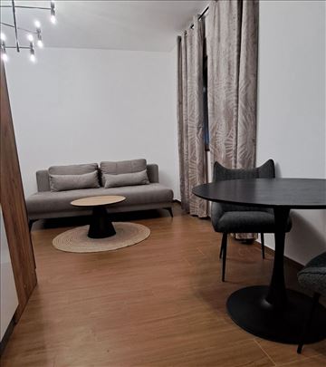 Lux garsonjera, Mirijevo