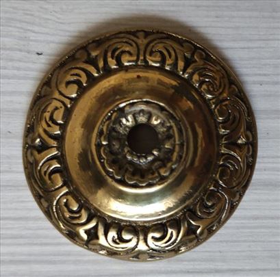 Mesingana bogato ukrasena rozetla