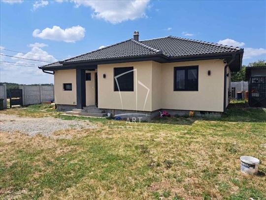 Nova, uknjižena kuća na 6 ari ID#12040