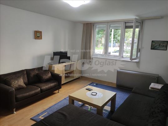 Novi Beograd odličan stan