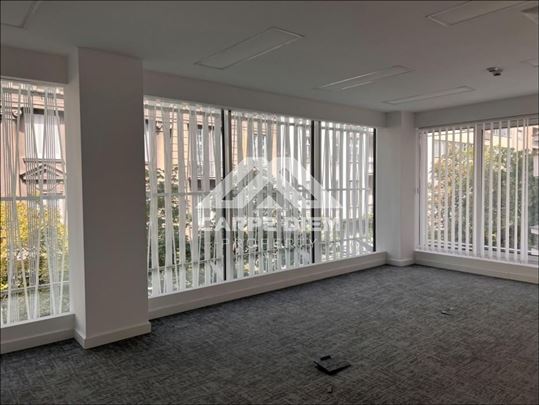 Vaša nova poslovna adresa! Resavska, 421m2, garaža