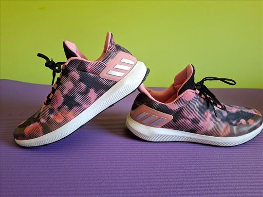 Zenske patike ADIDAS original br.37