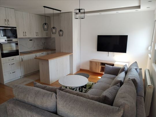 Zvezdara, novogradnja, garaža 18m2, ID 24760