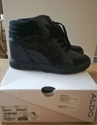 Aldo patike elegante