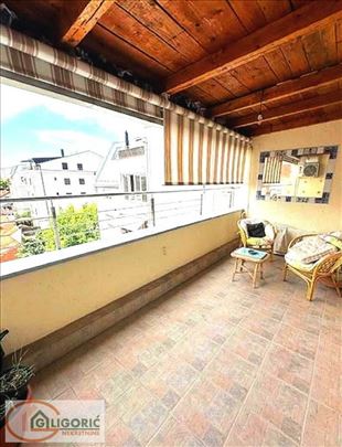 Odličan 4.0-sa garažnim mestom