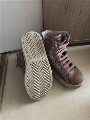 Cipele i cizme za devojcice 28 i 29