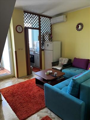 Dvosoban dupleks bez kosina Adamovićevo naselje