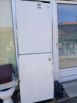 Electrolux kombinovan frižider sa 2 motora 