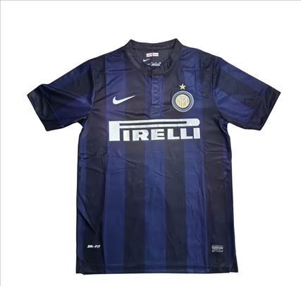 Inter 2013/2014 domaci dres