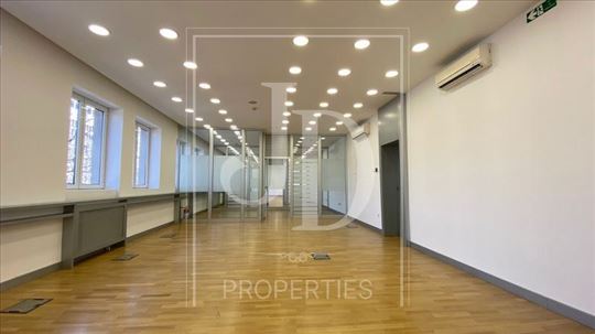 Kancelarijski  prostor, Vračar 458 m2,ID 2071