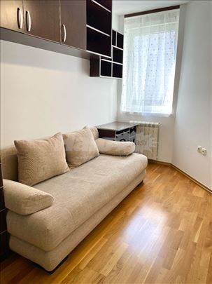 Kompletno namešten stan u strogom centru