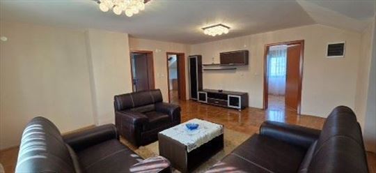 Kuća u Kovačima 172m2 na 5.5 ari ,odlična lokacija