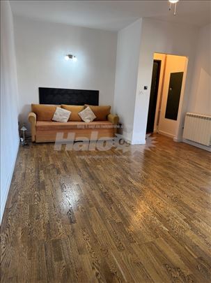 Stan 40m2 Stari grad