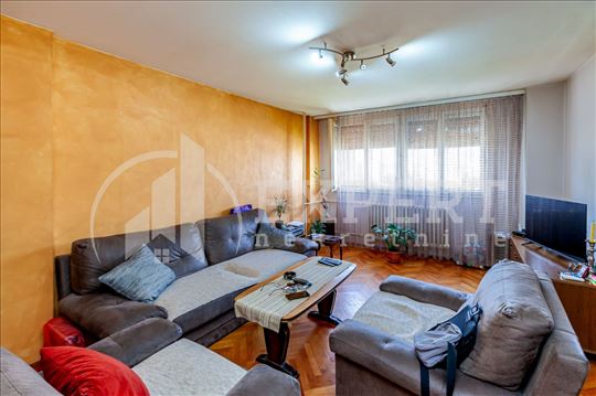 Troiposoban  stan  kod  Delte, VIII sprat, 81 m2