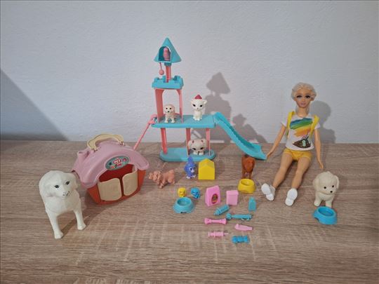 Kao nova Barbika dreser kućni ljubimci igralište