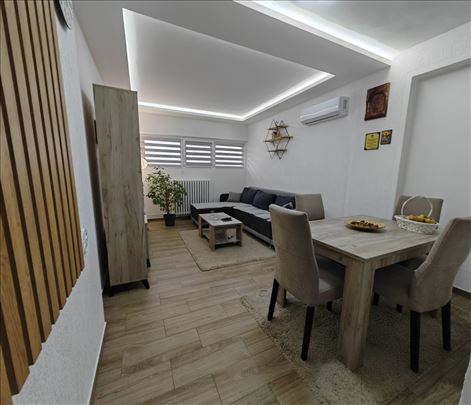 Padinska Skela-Centar-Lux 